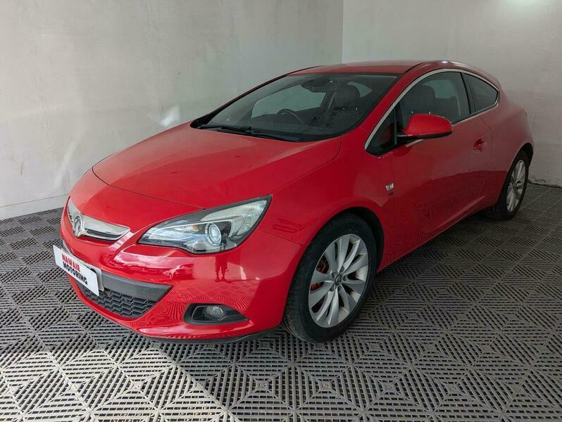 Vauxhall Astra GTC 1.4I Turbo Sri Red #3