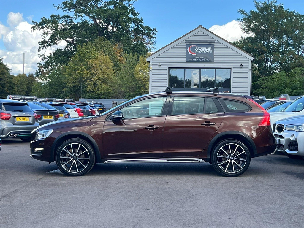 Volvo V60 2.0 T4 Business Edition Estate Eur  #4