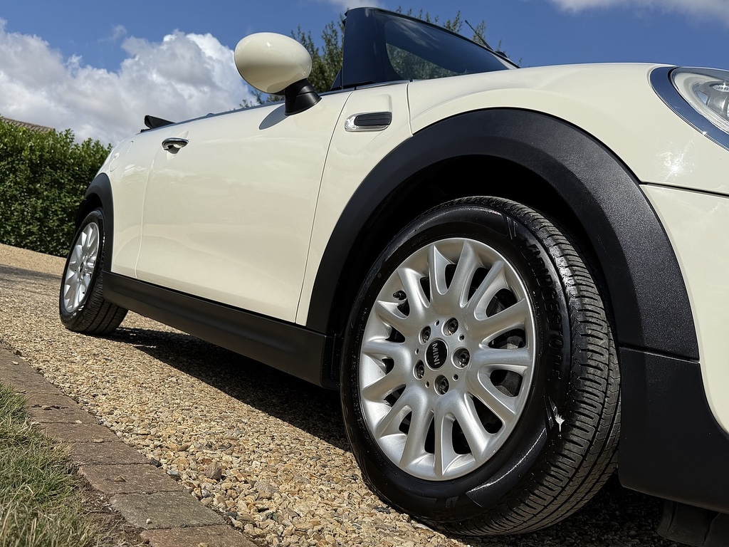 Mini Convertible Cooper Brown #2