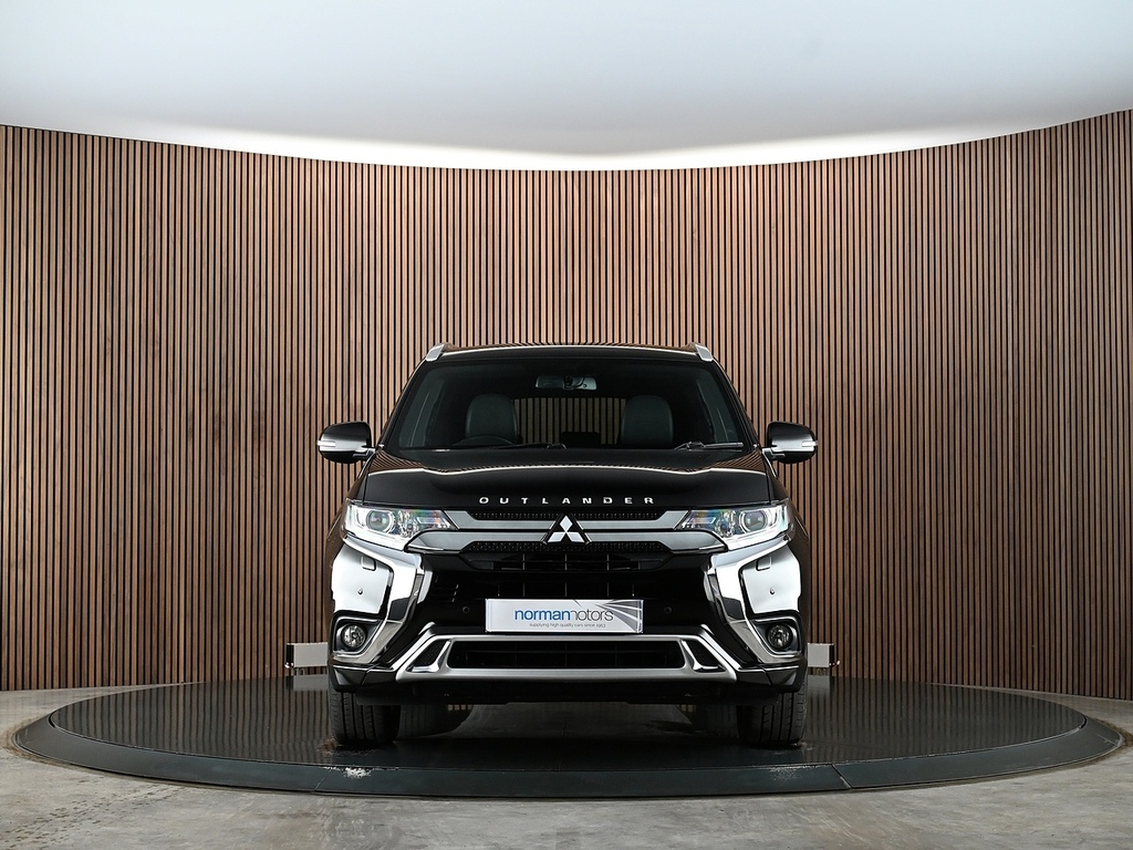 Mitsubishi Outlander 2.4H Twinmotor 13.8Kwh Dynamic Suv Plug Black #5