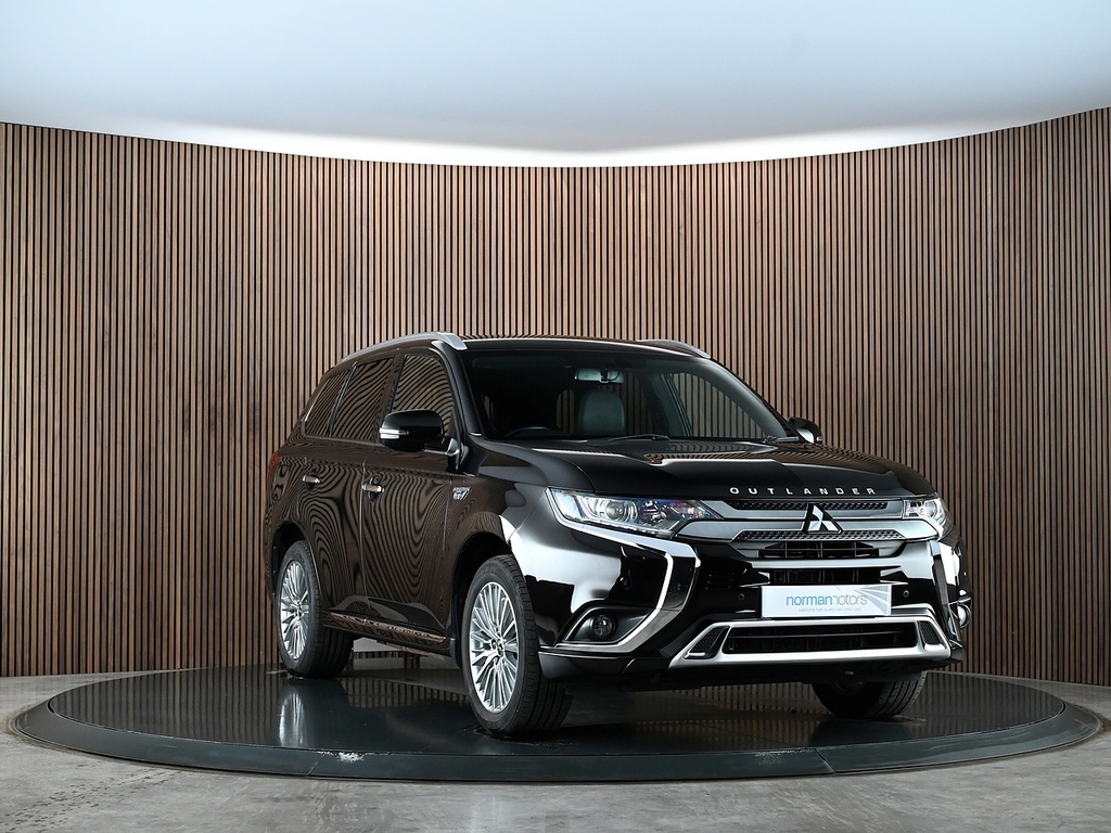 Mitsubishi Outlander 2.4H Twinmotor 13.8Kwh Dynamic Suv Plug Black #4