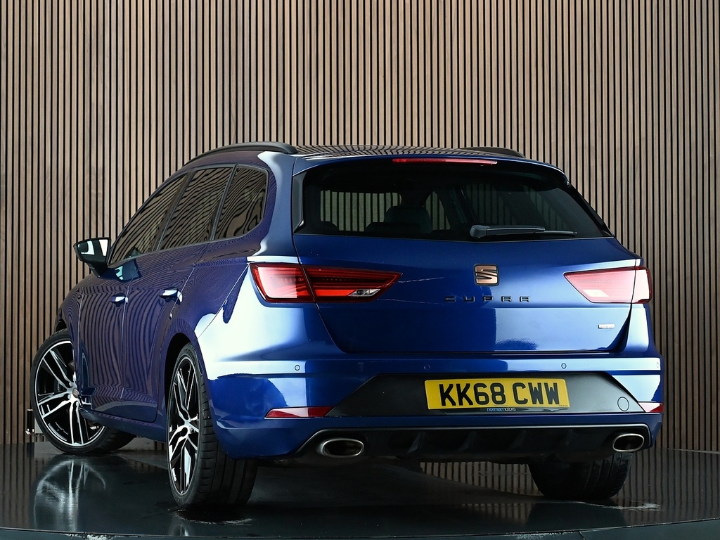Seat Leon 2.0 Tsi Cupra 300 St Dsg 7 Spd 4Drive E Blue
