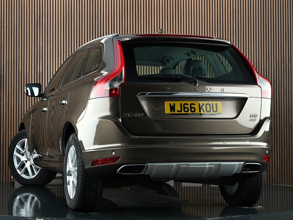 Volvo XC60 2.4 D5 Se Lux Nav Suv Awd Euro 6 Brown #2