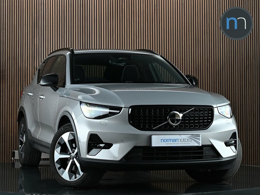Volvo XC40 2.0 B3 Mhev Ultimate Suv Hybrid Dct Aut Silver