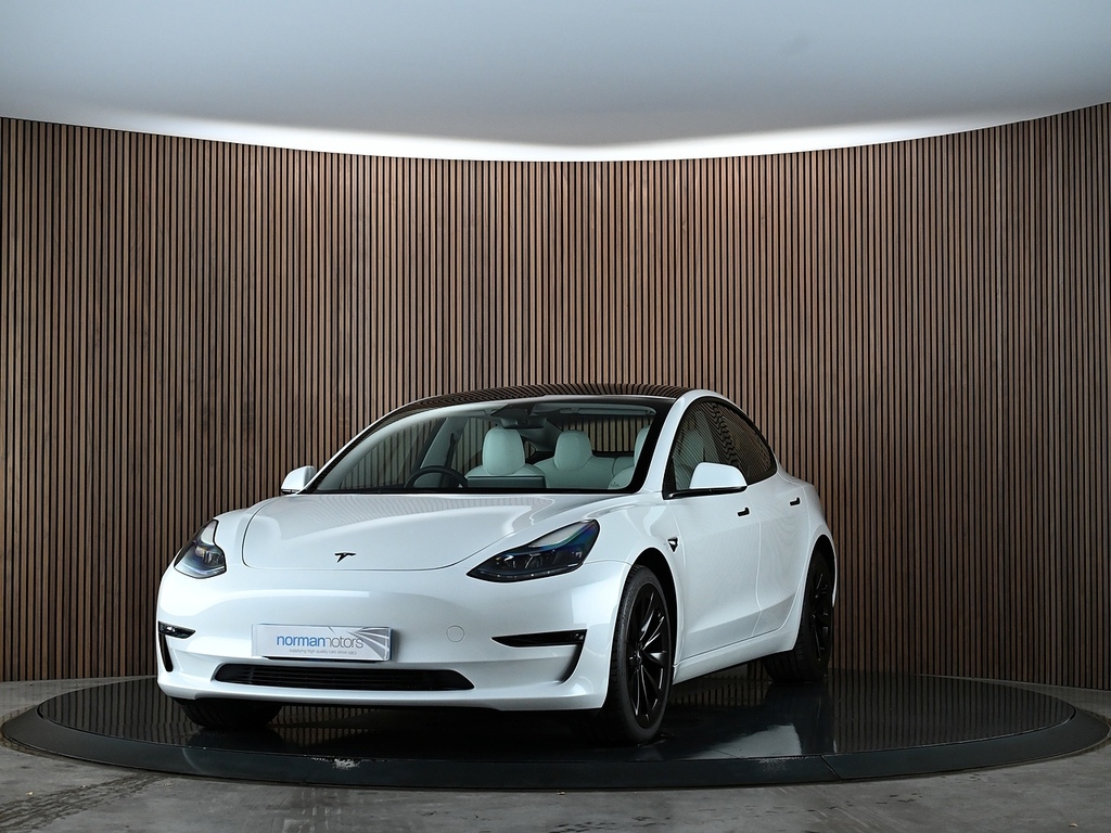 Tesla Model 3 Dual Motor Long Range Saloon 4 White #5