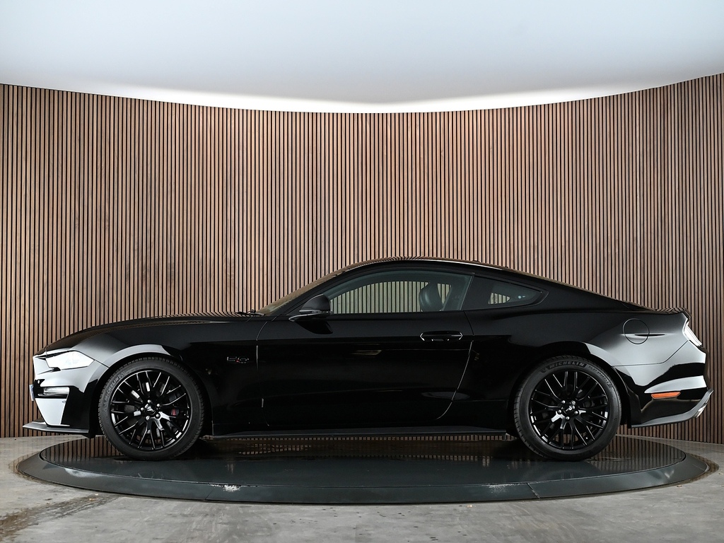 Ford Mustang Black #10