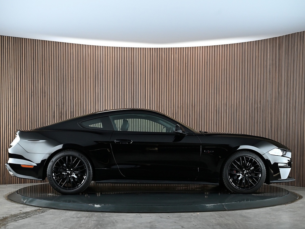 Ford Mustang Black #9