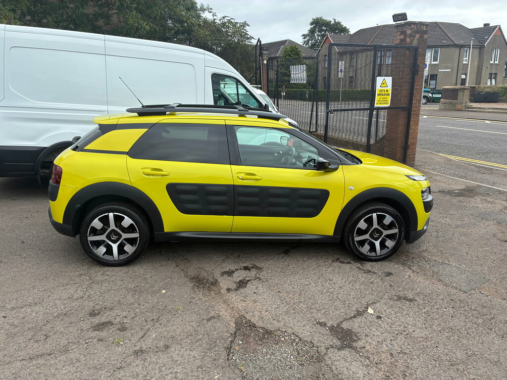 Citroen C4 Cactus 1.2 Puretech Flair Hatchback Etg5 Euro YG15XNZ Yellow #2