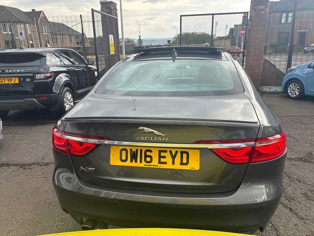 Jaguar XF 2.0D R-sport Saloon Awd Euro 6 S Grey #4