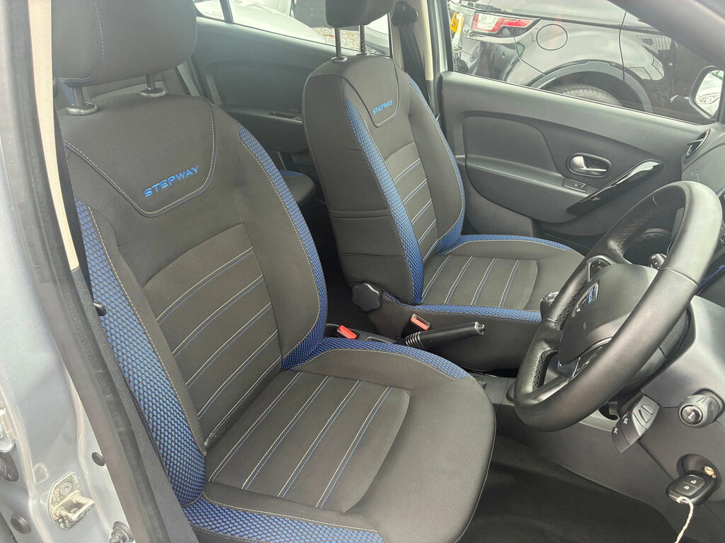 Dacia Logan Stepway Techroad Red #13