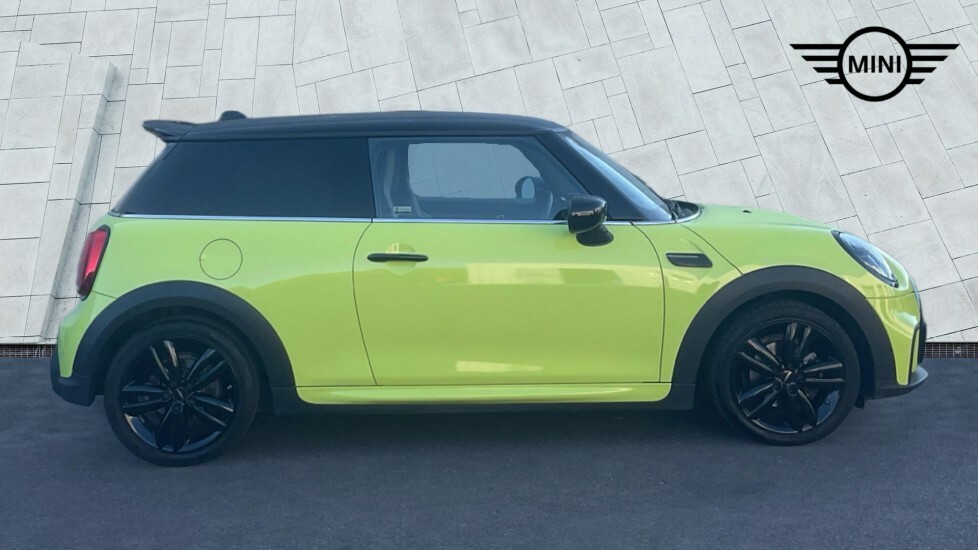 Mini Hatch 3-Door Hatch Cooper Sport FT73PXL Yellow #3