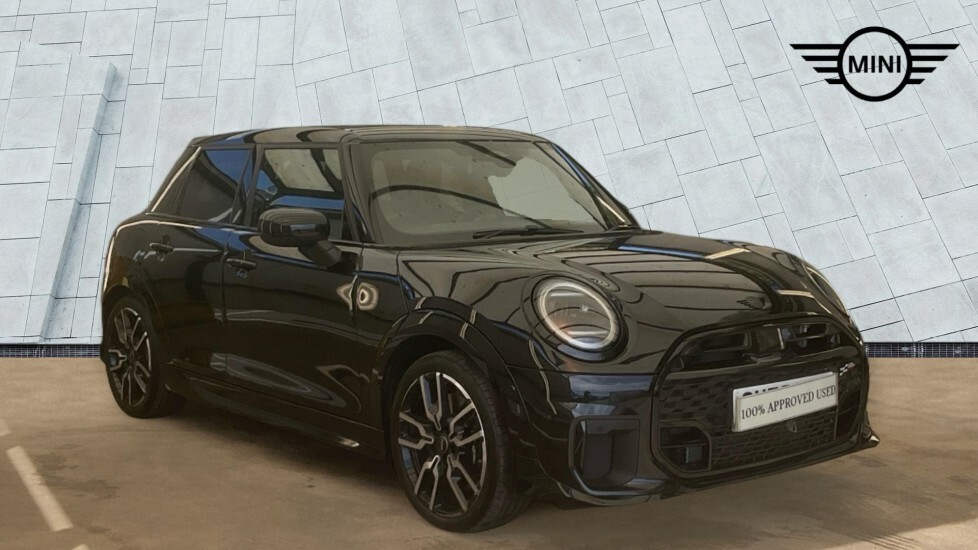 Mini Hatch Cooper C OW75HFZ Black