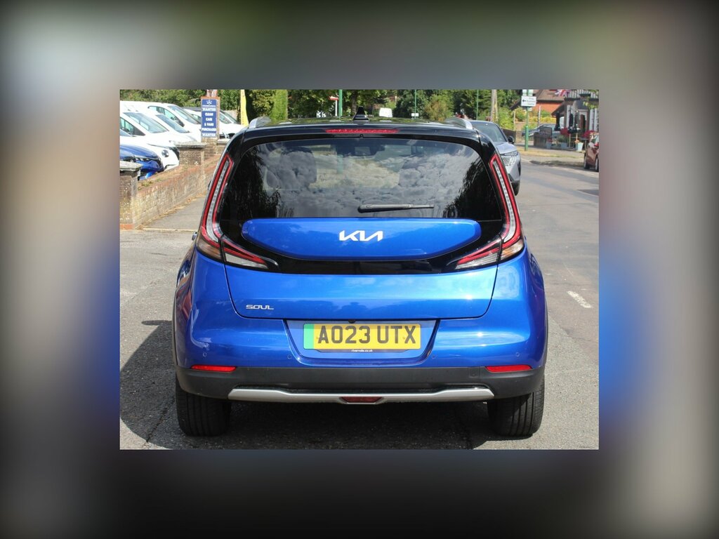 Kia Soul 64Kwh Explore Suv 201 Bhp Blue #5