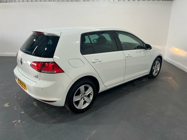 Volkswagen Golf 1.6 Tdi Bluemotion Tech Match Hatchback White #4