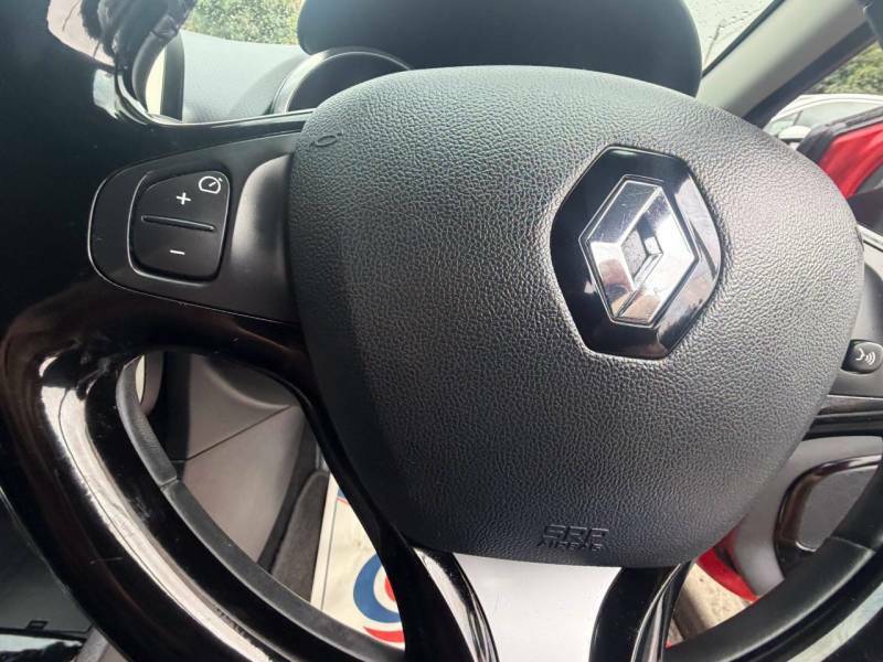 Renault Clio Hatchback Red #18