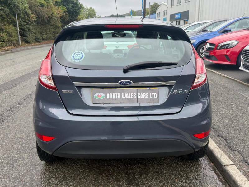 Ford Fiesta Studio Red #9