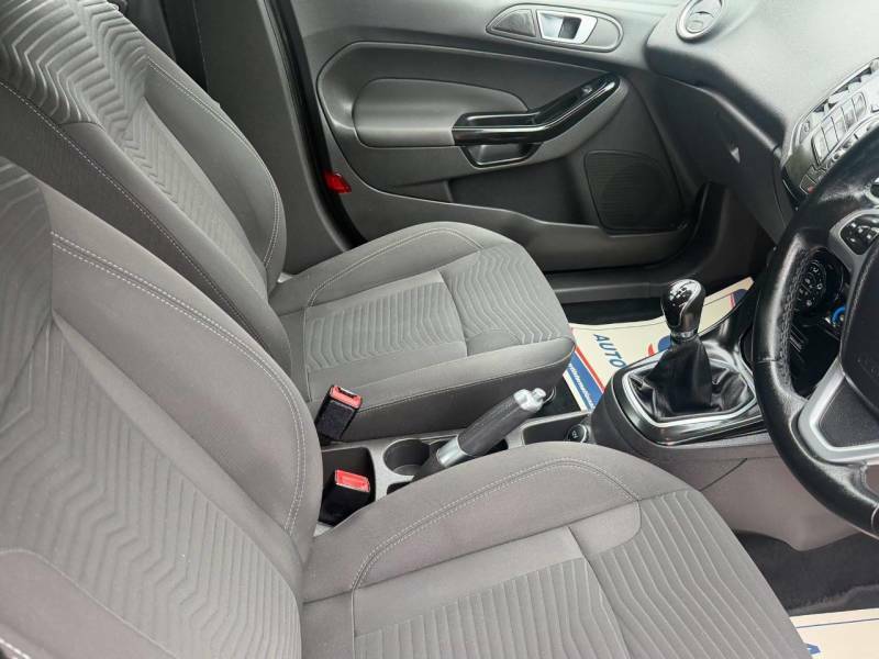 Ford Fiesta Studio Red #12