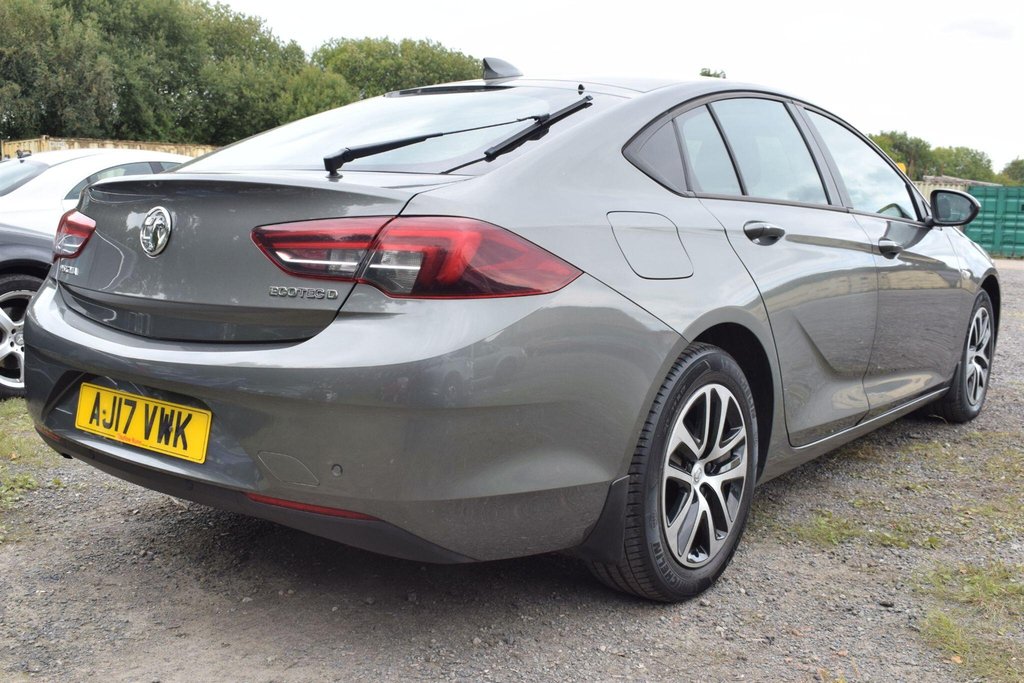 Vauxhall Insignia 1.6 Turbo D Ecotec Design Nav Grand Sport Euro 6 Grey #2