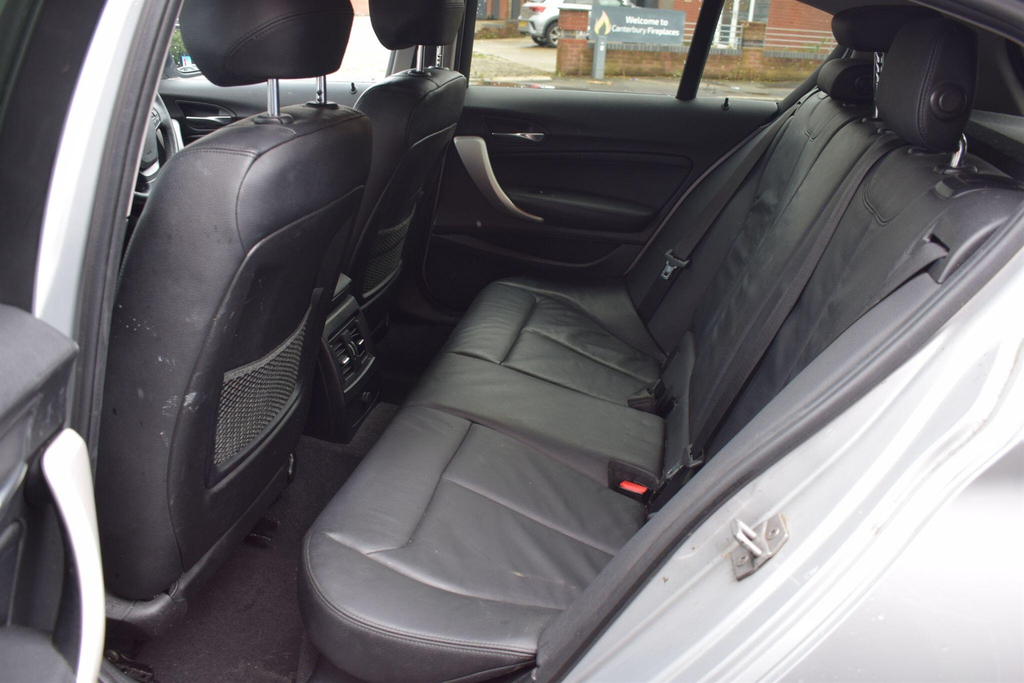 BMW 1 Series Hatchback Black #24