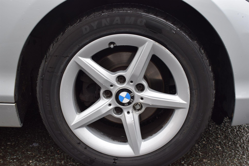 BMW 1 Series Hatchback Black #15