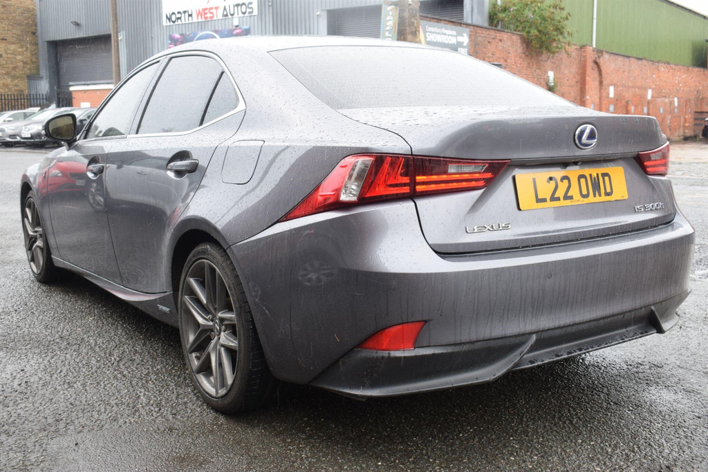Lexus IS Hybrid White #22