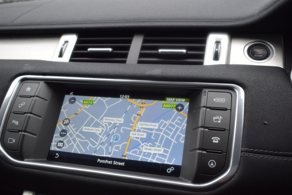 Land Rover Range Rover Evoque 2L Se Tech White #28