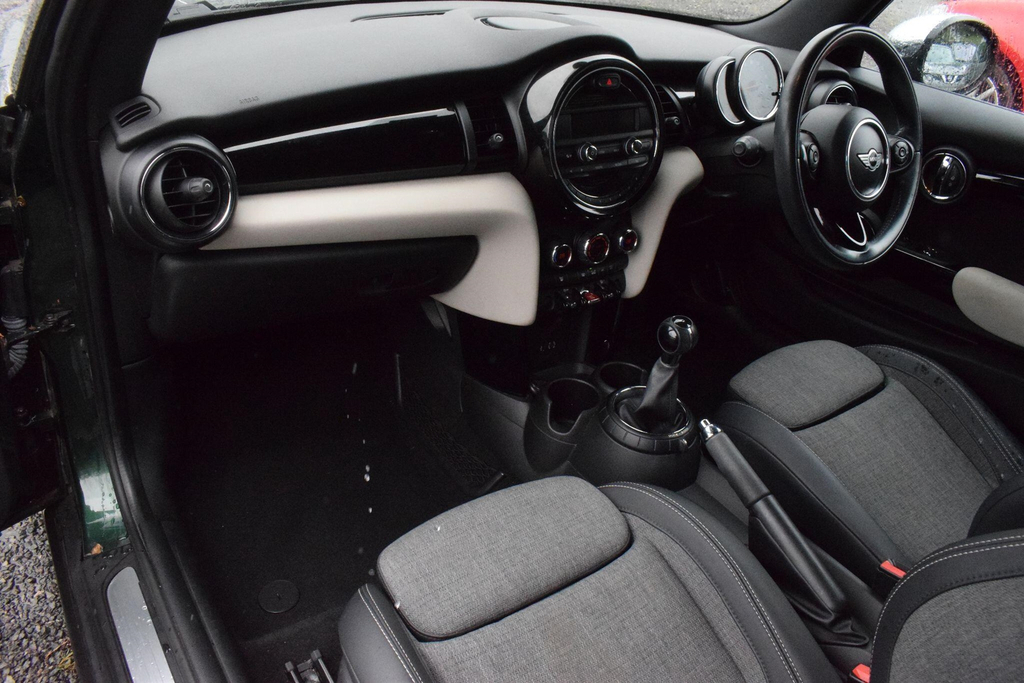 Mini Hatch Cooper Sd 3-Door Black #18