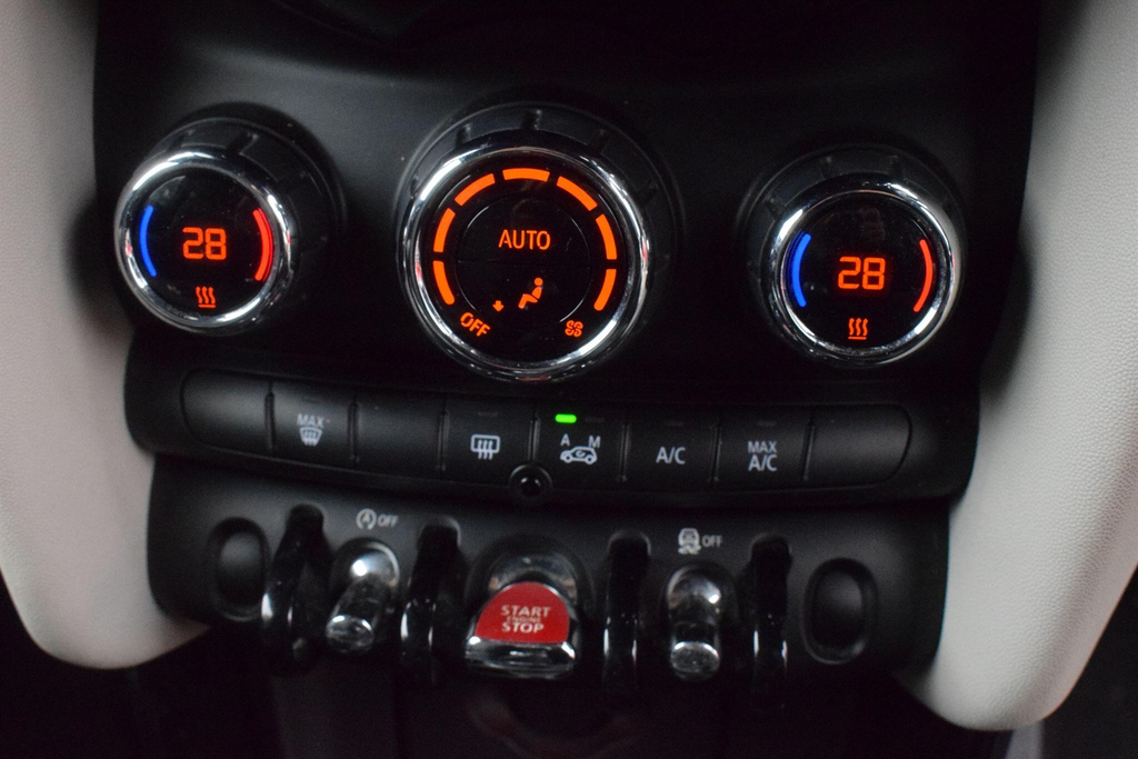 Mini Hatch Cooper Sd 3-Door Black #31