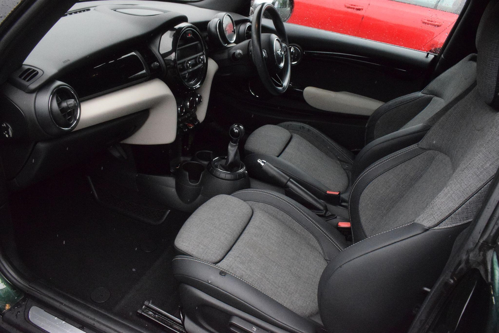 Mini Hatch Cooper Sd 3-Door Black #25