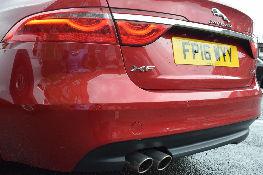 Jaguar XF D Prestige Silver #13