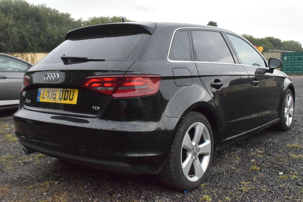Audi A3 1.6 Tdi Sport Sportback Euro 6 Ss Black #2