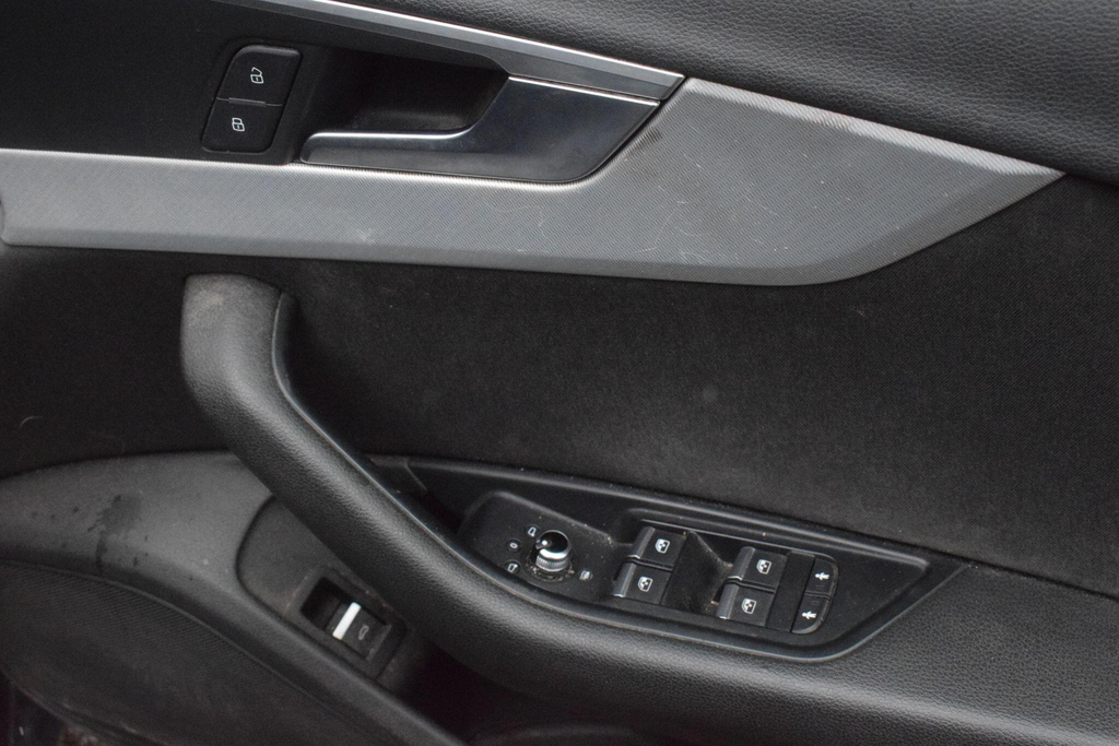 Audi A4 S Line Black #24