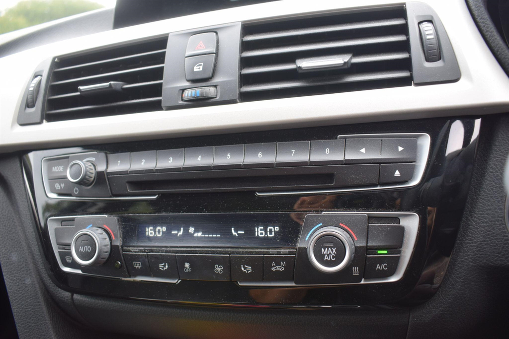 BMW 3 Series 320D Efficientdynamics Step Black #35