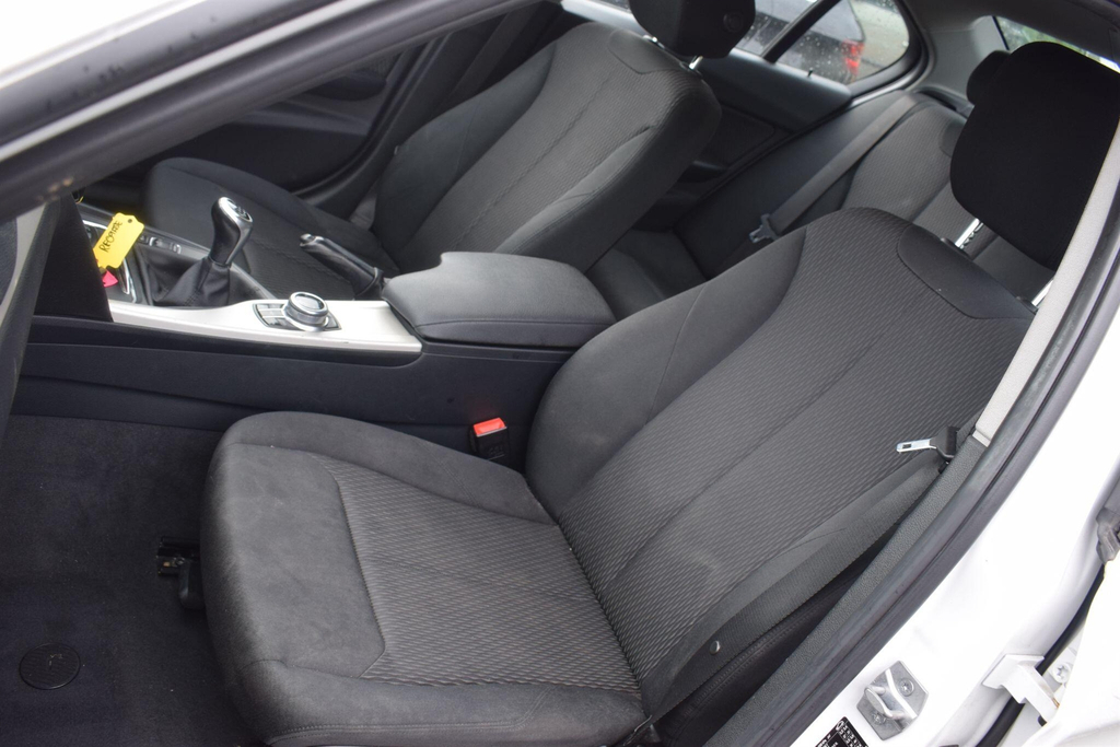 BMW 3 Series 320D Efficientdynamics Step Black #23