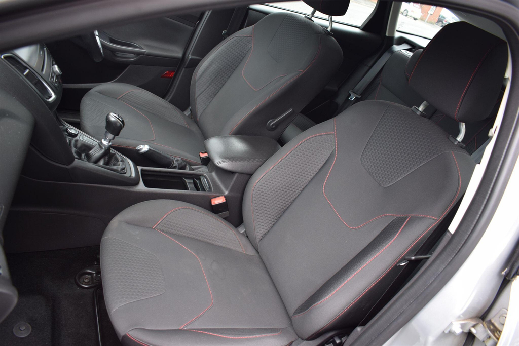 Ford Focus Focus St-3 T Grey #22