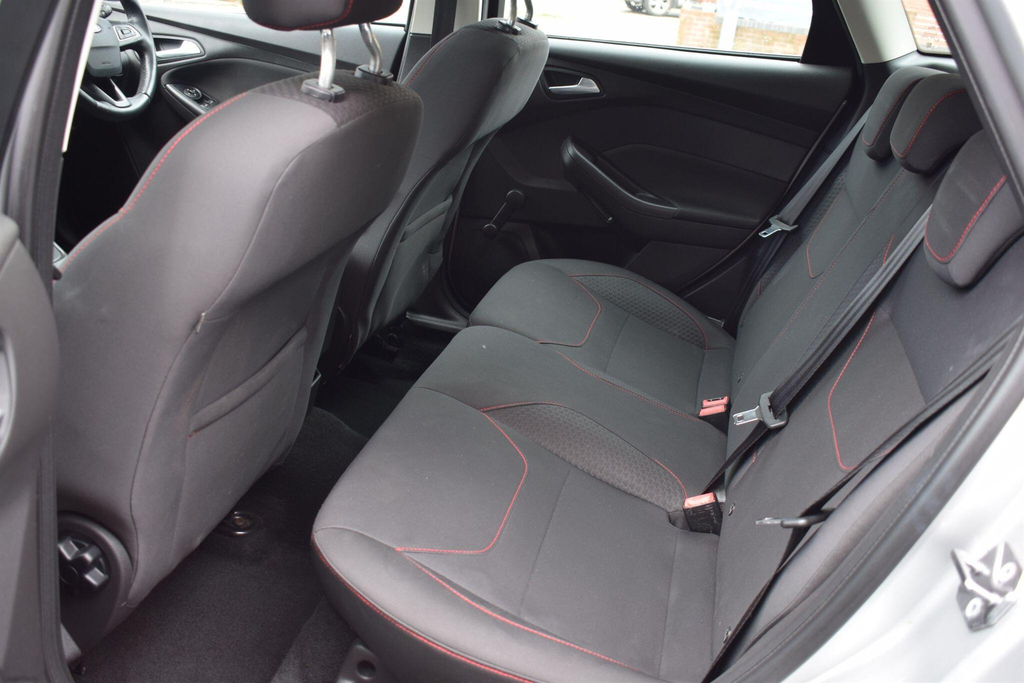 Ford Focus Focus St-3 T Grey #27