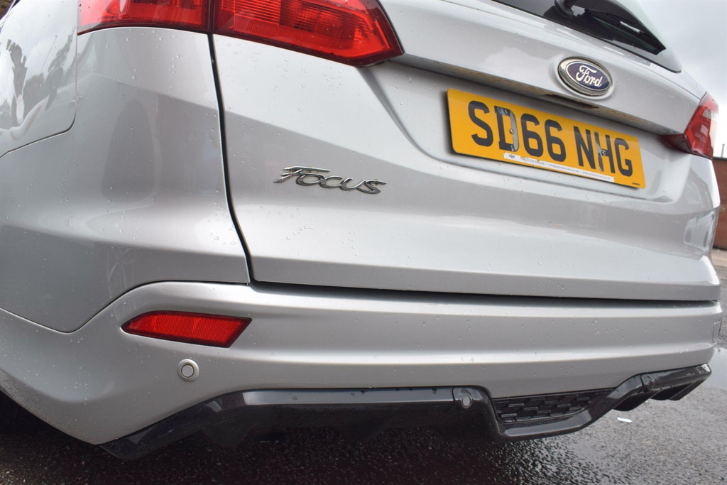 Ford Focus Focus St-3 T Grey #10