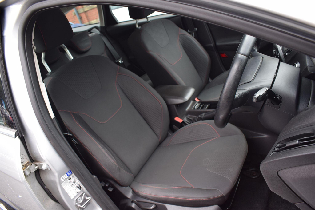 Ford Focus Focus St-3 T Grey #19