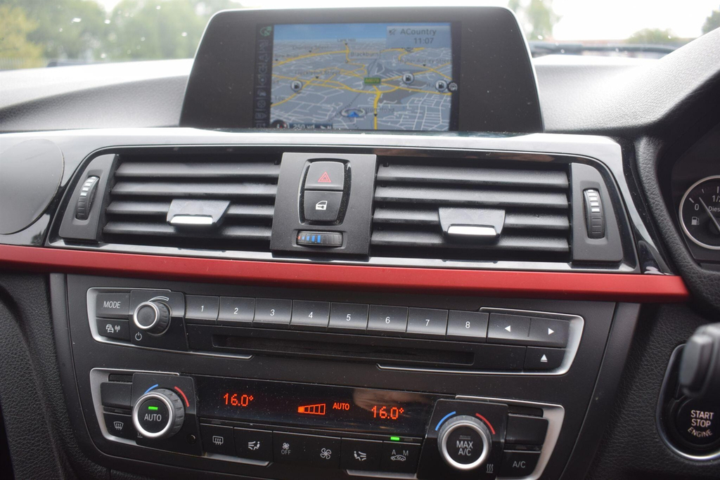BMW 3 Series 2.0 Sport Touring Euro 5 Ss Grey #4