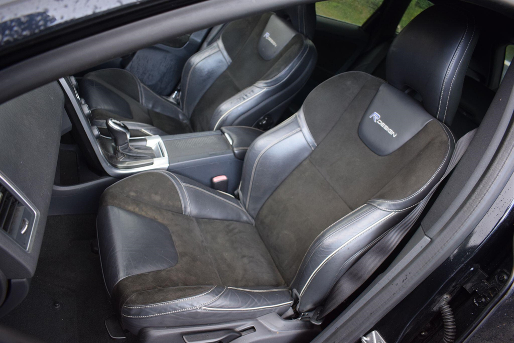 Volvo XC60 D4 R-design White #22