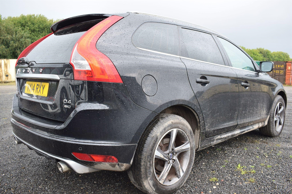 Volvo XC60 Suv Black #2