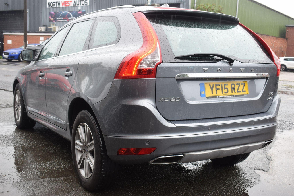 Volvo XC60 Blue #17