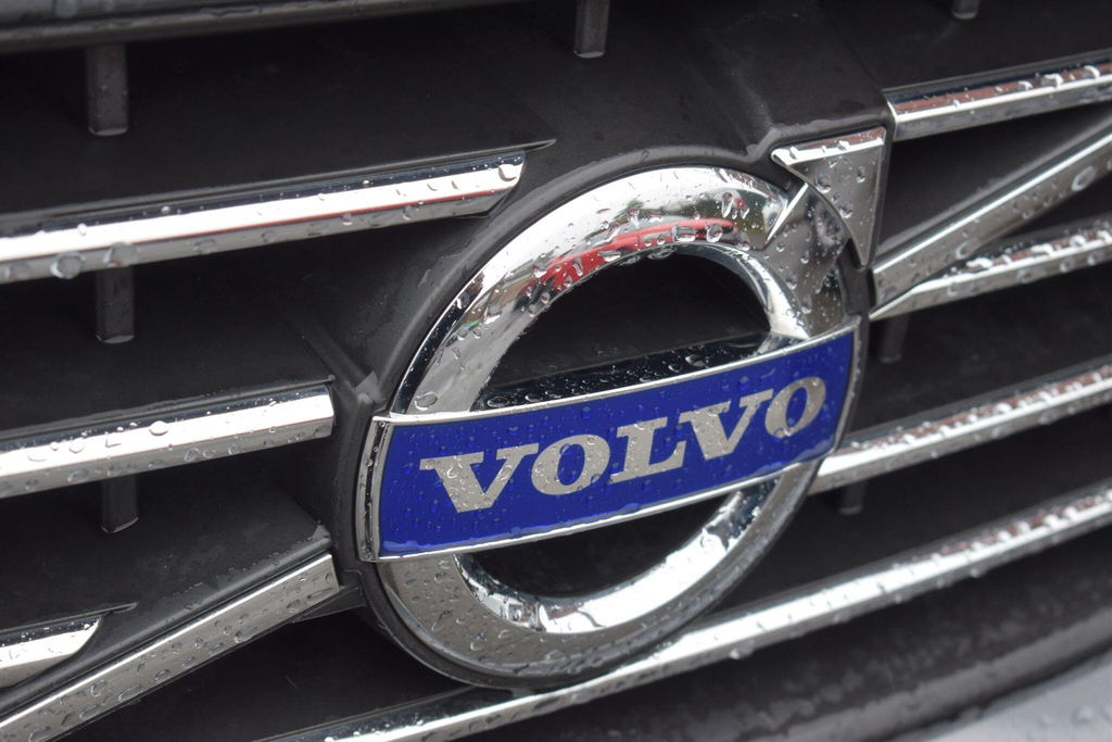 Volvo XC60 Blue #20