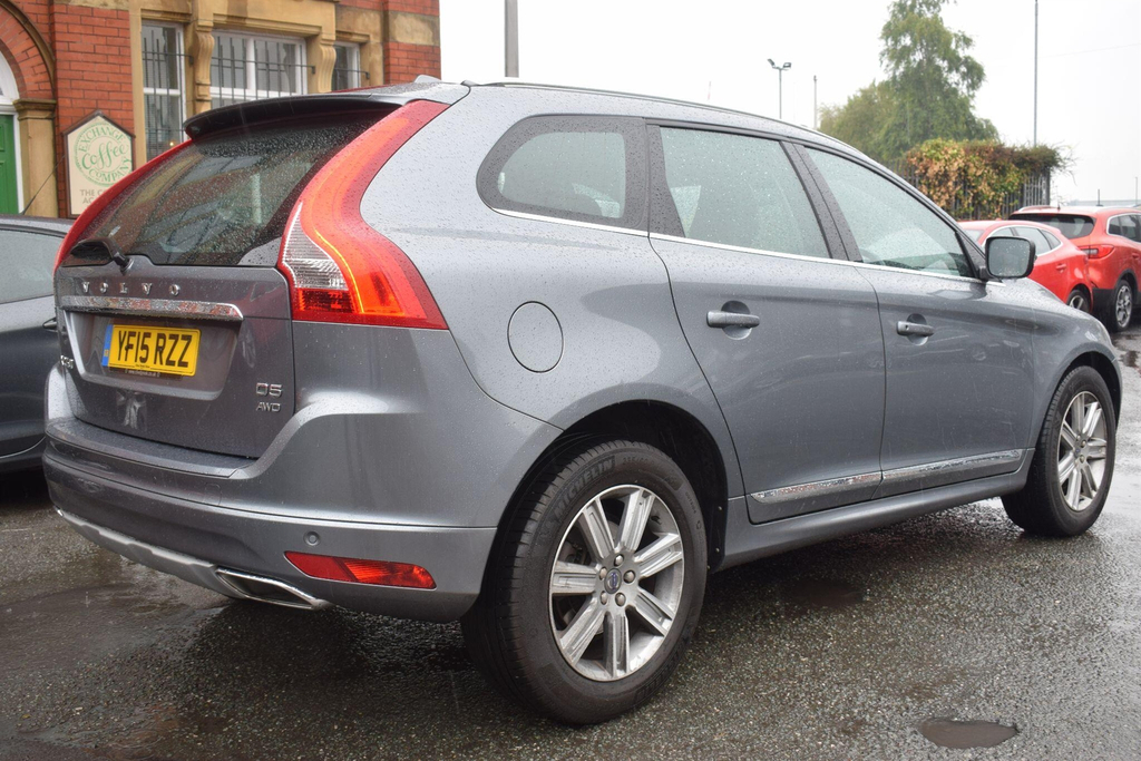 Volvo XC60 Blue #12