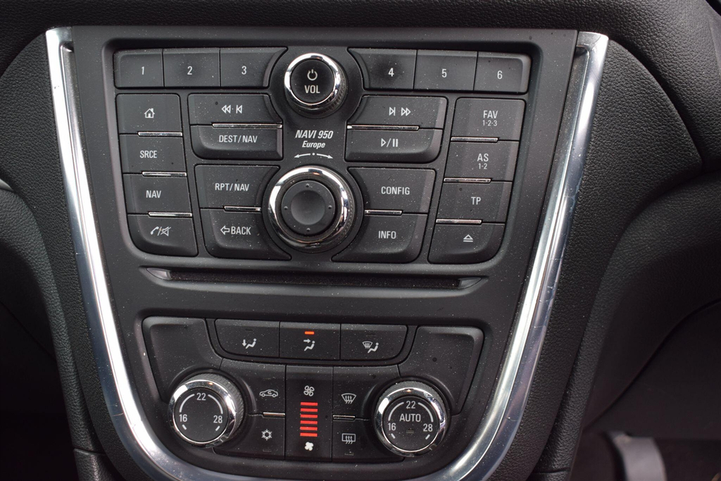 Vauxhall Mokka Tech Line Silver #18
