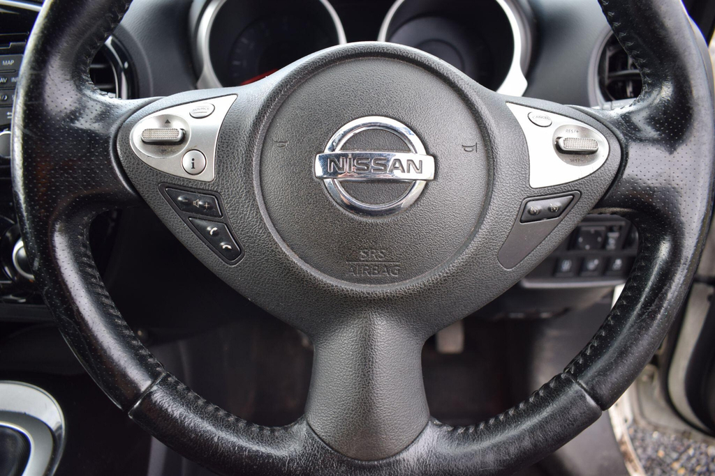 Nissan Juke Juke Yellow #30