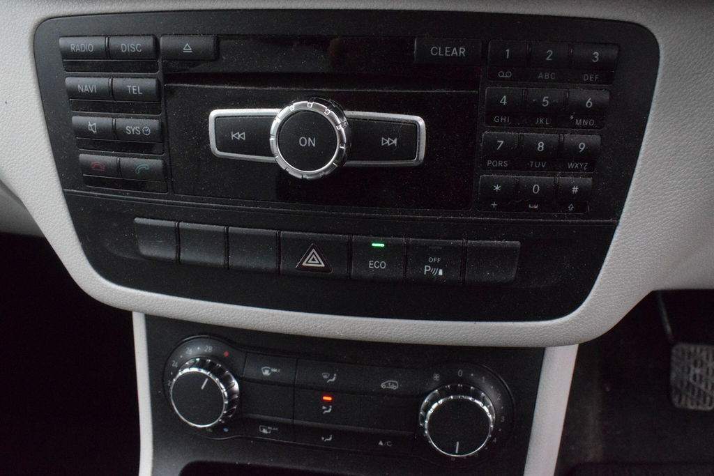 Mercedes-Benz B Class 1.6 White #25