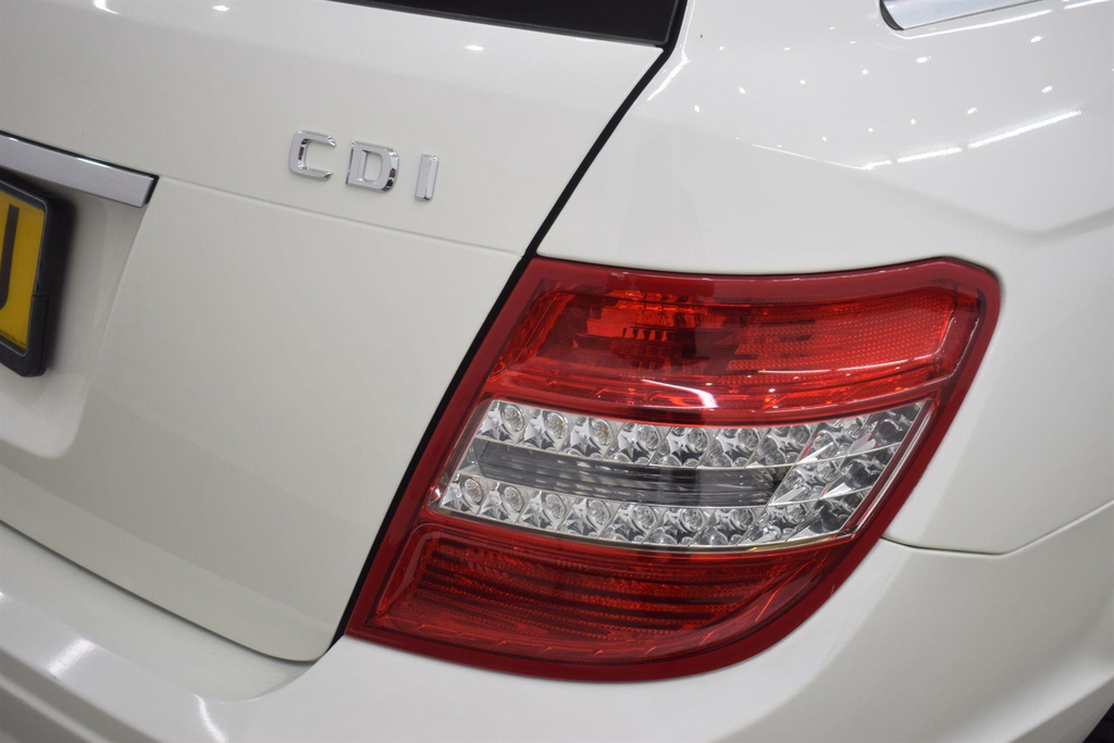 Mercedes-Benz C Class C180 Cgi Blueefficiency Elegance Silver #21