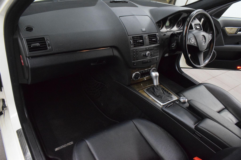Mercedes-Benz C Class C180 Cgi Blueefficiency Elegance Silver #38