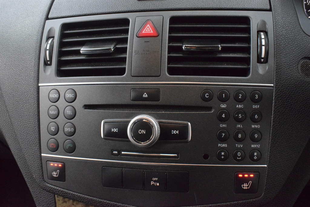 Mercedes-Benz C Class C180 Cgi Blueefficiency Elegance Silver #52
